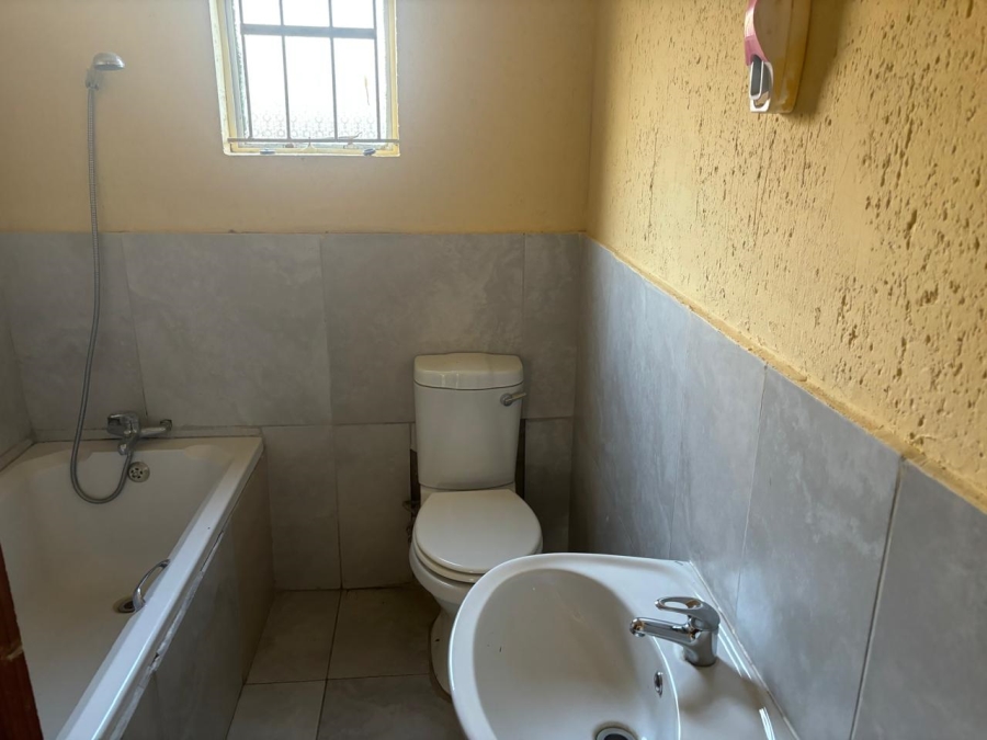 To Let 3 Bedroom Property for Rent in Mmabatho Unit 14 North West